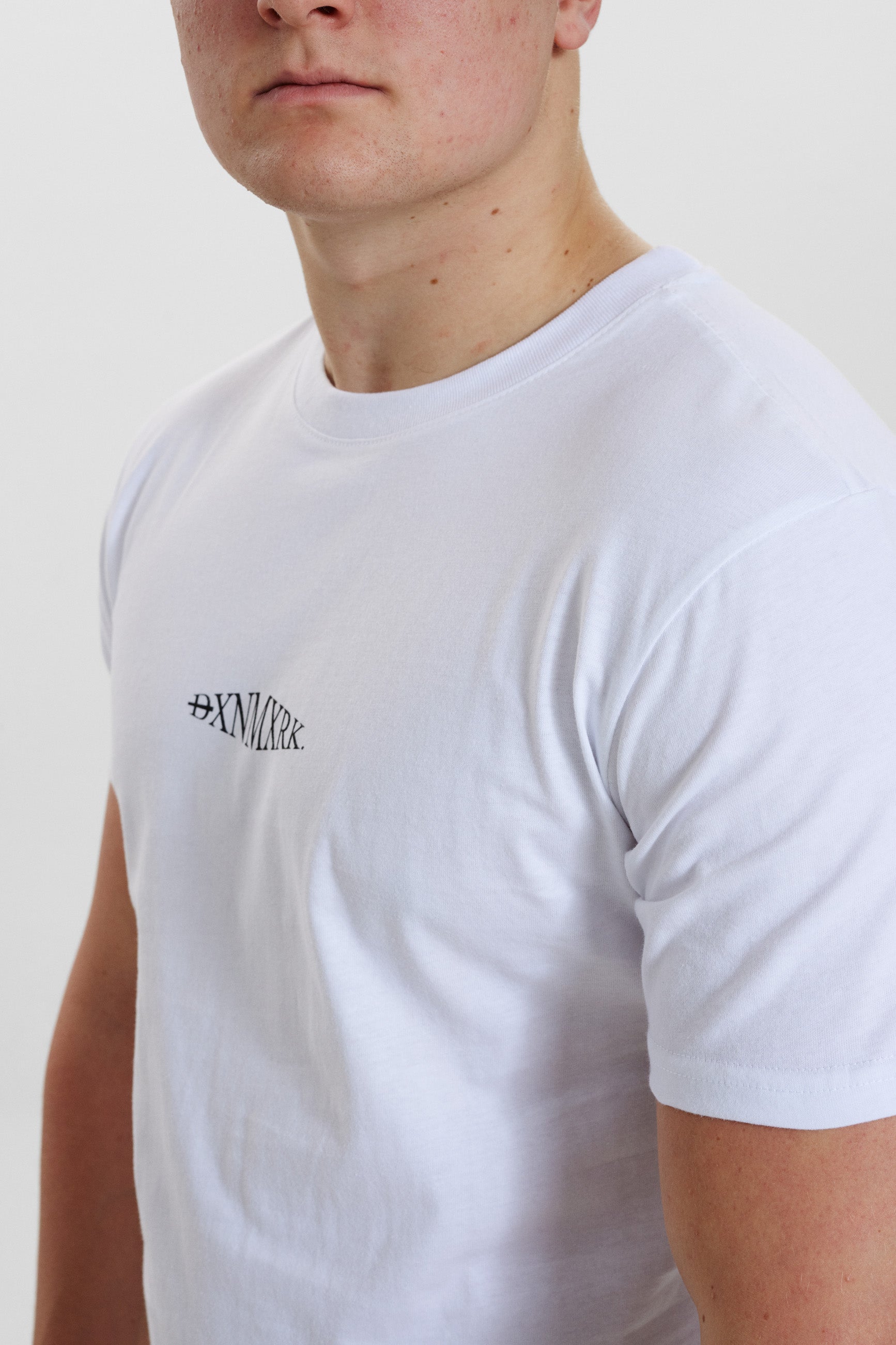DXNMXRK. DX-Arne T-shirt White