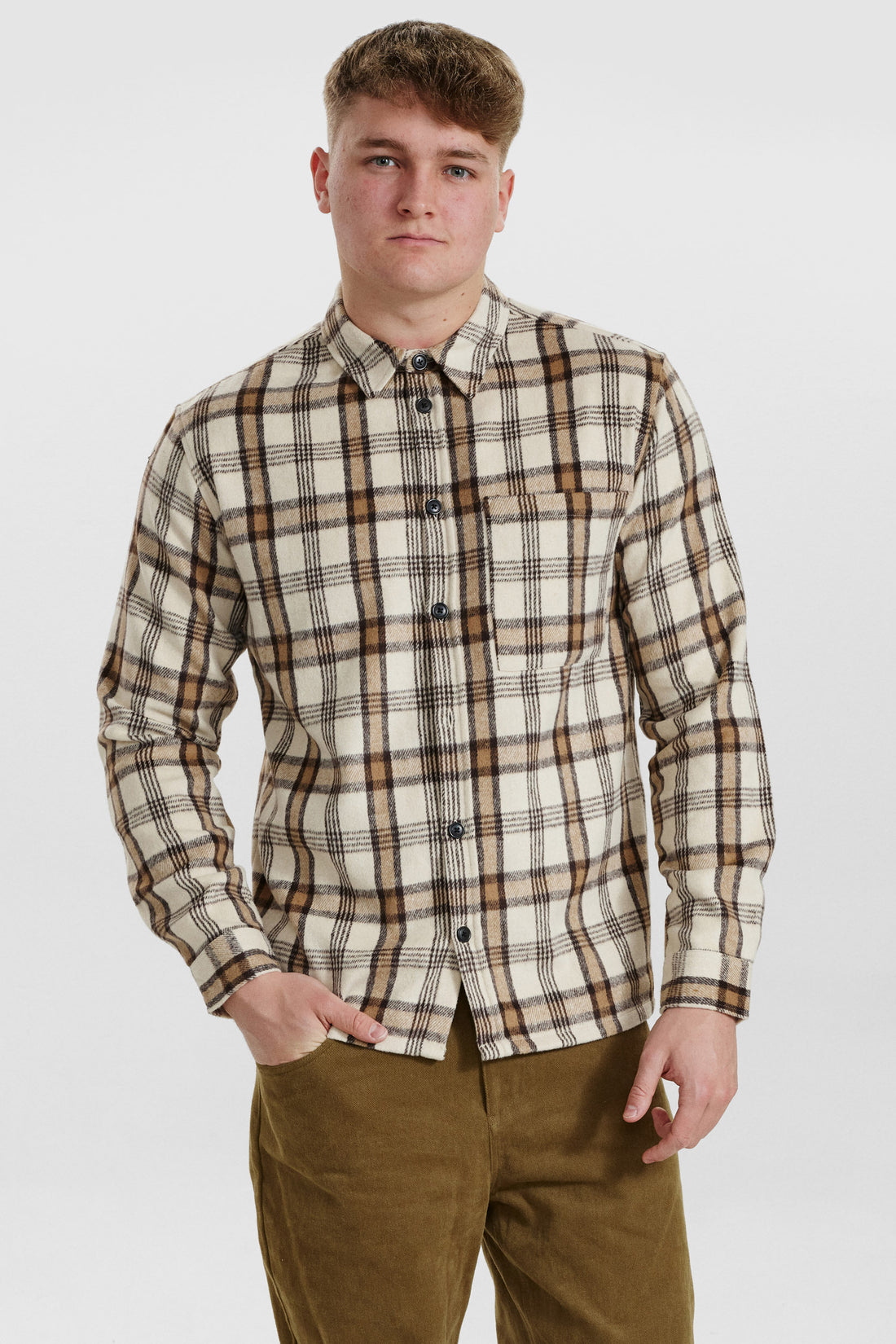 DXNMXRK. DX-Ebbe Outlet Tree House