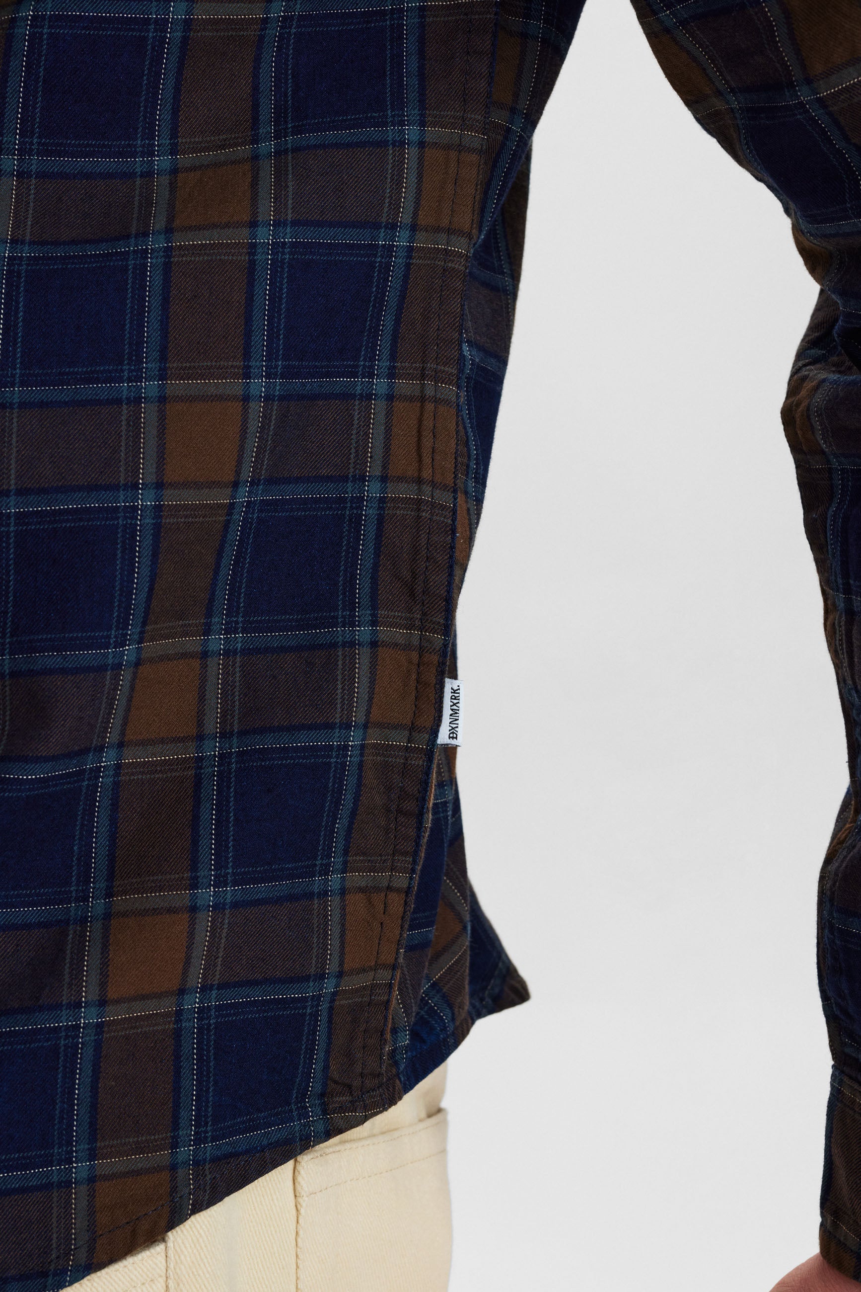 DXNMXRK. DX-Erik Outlet Sand