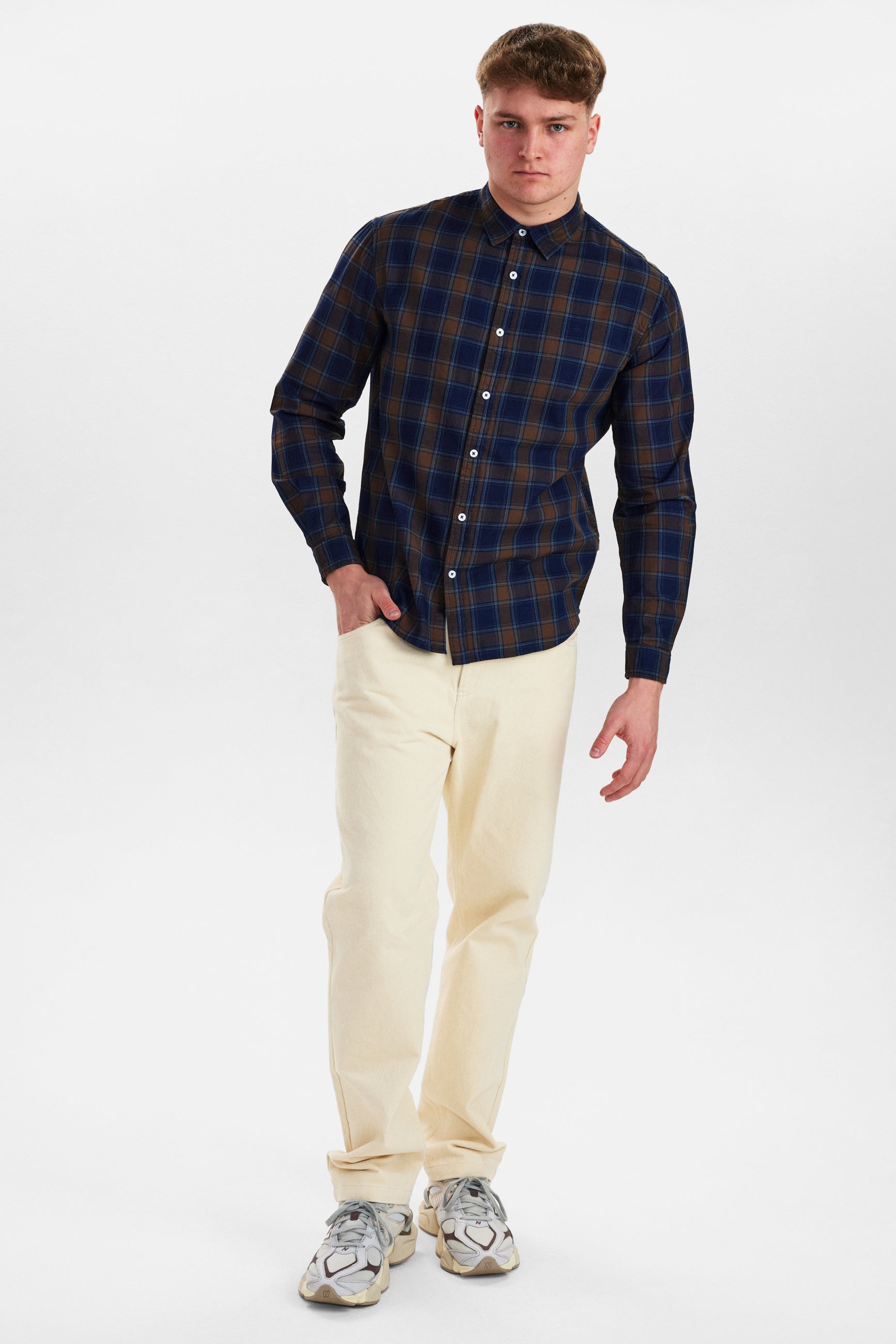 DXNMXRK. DX-Erik Outlet Sand