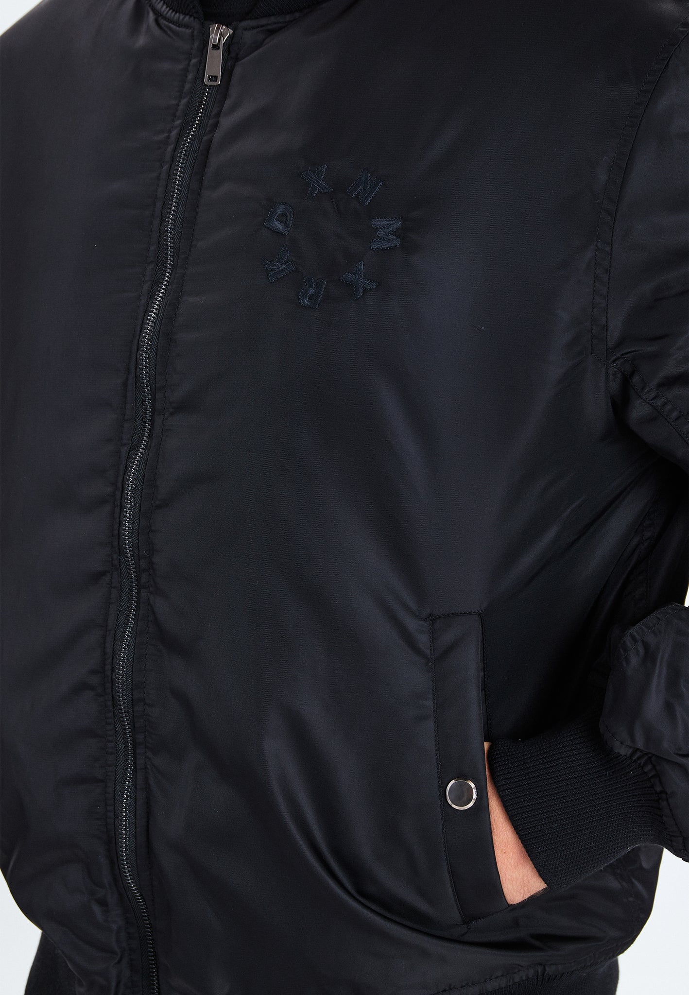 DXNMXRK. DXFrost Jacket Black