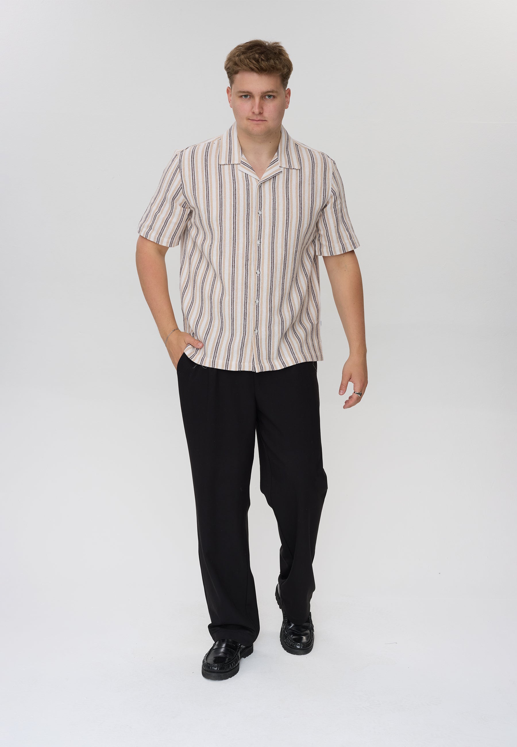 DXNMXRK. DXGudmund Shirt Off white