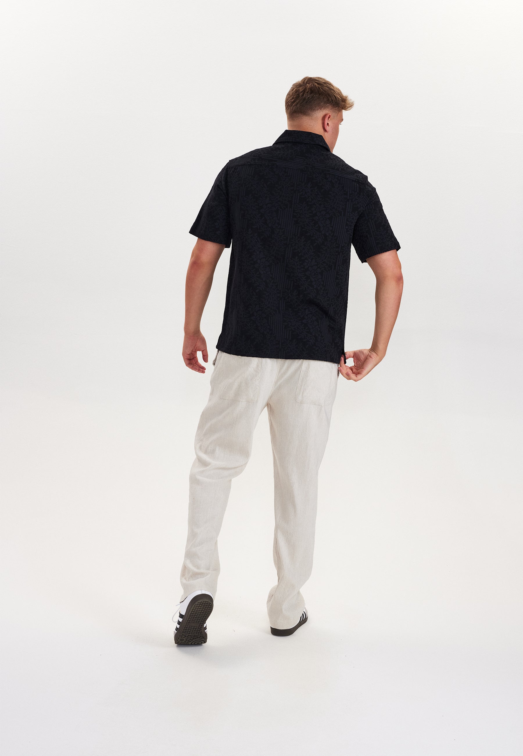 DXNMXRK. DXfabius Outlet Black