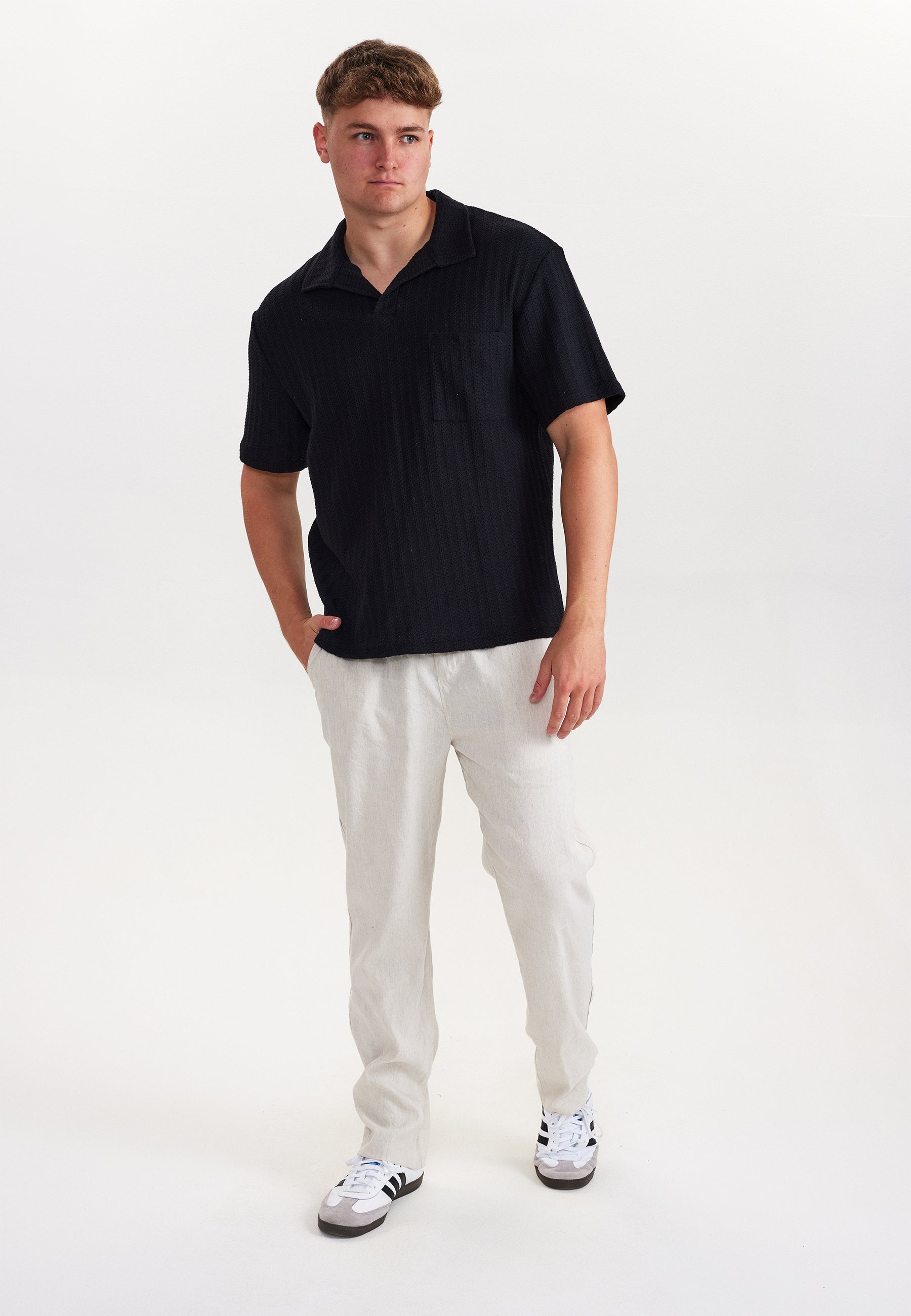 DXNMXRK. DXfedder Outlet Black