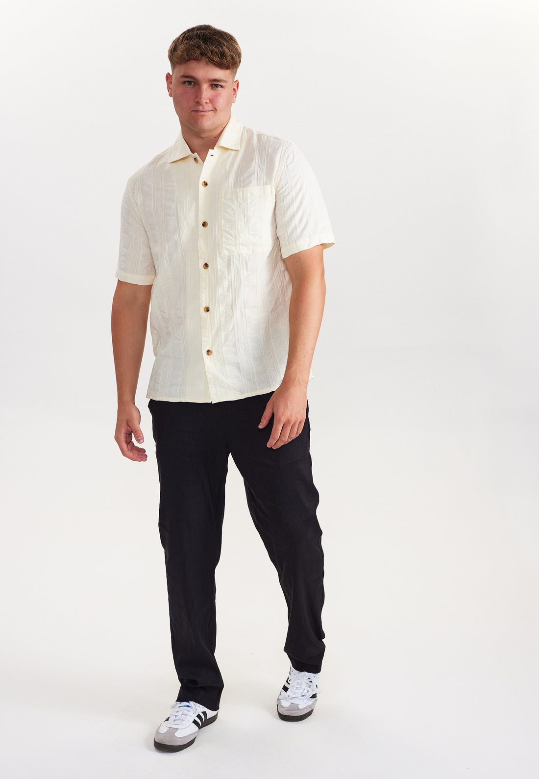 DXNMXRK. DXfelix Outlet Beige