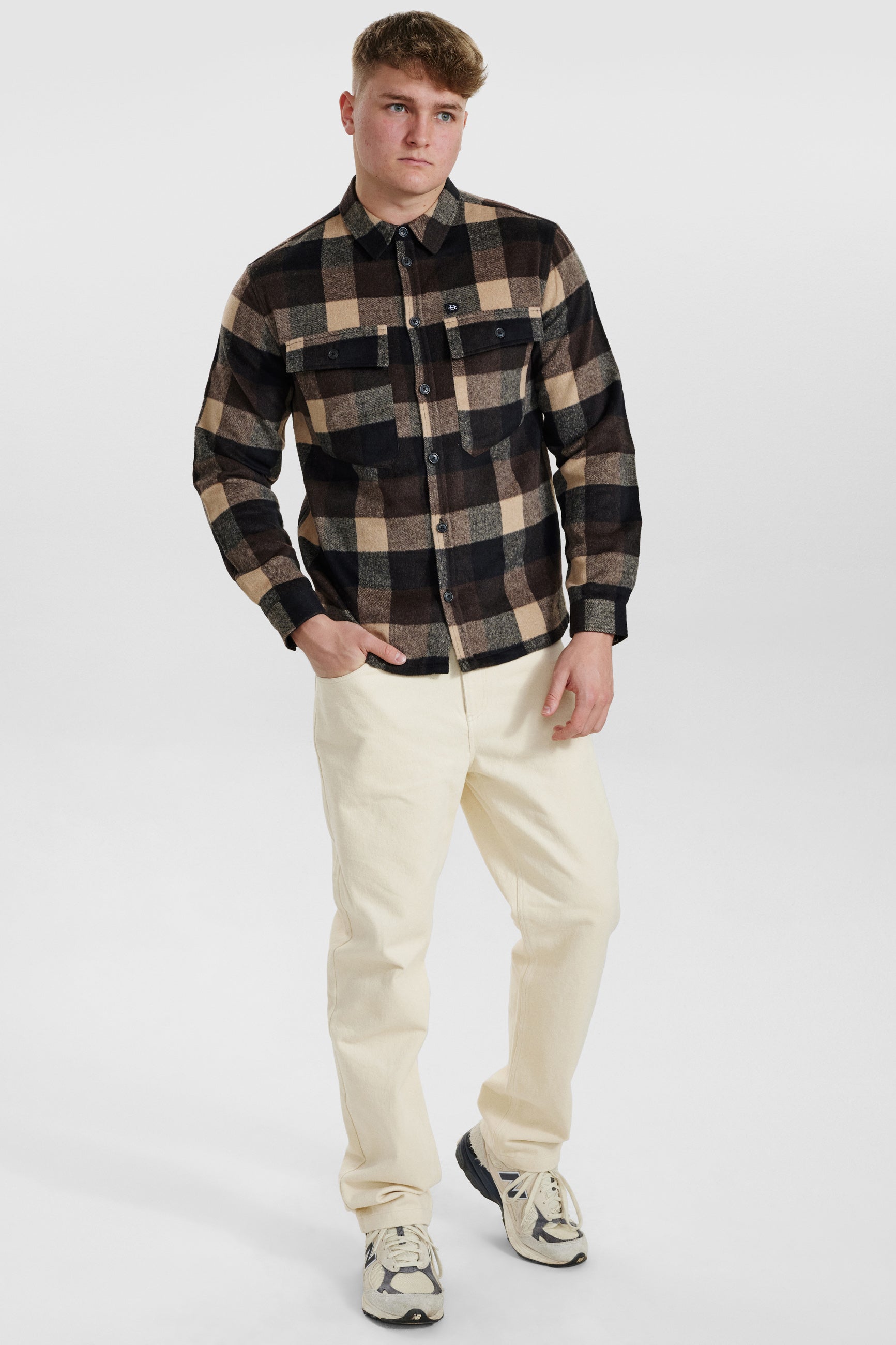 DXNMXRK. Dali Outlet Beige