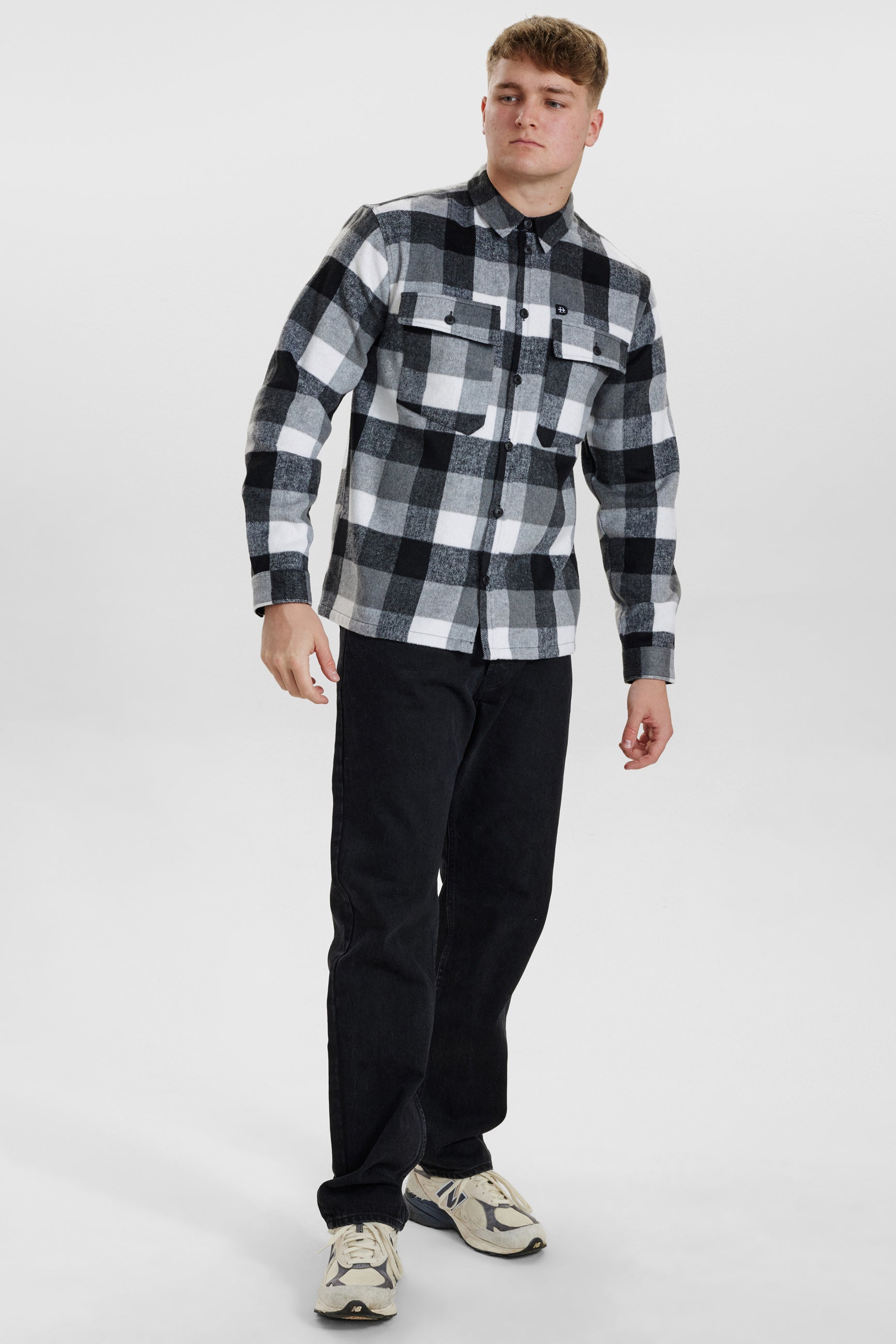 DXNMXRK. Dali Outlet Meteorite